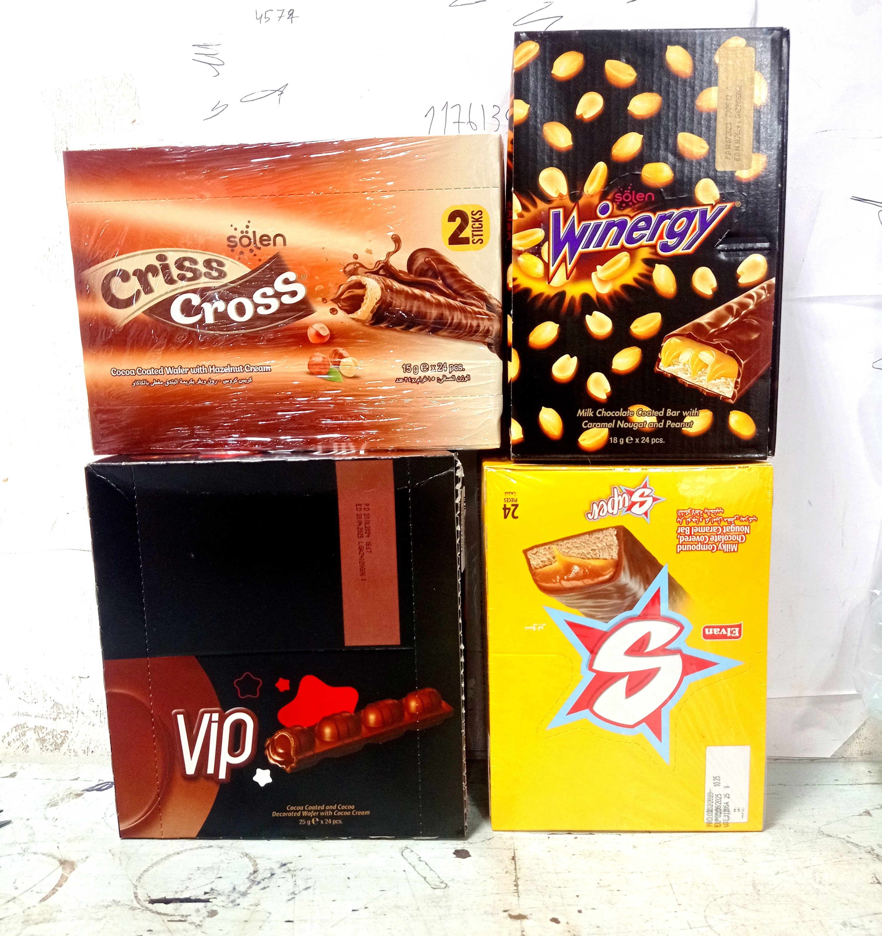 (FOOD) 4 PCS CHOCOLATE ASSORTED