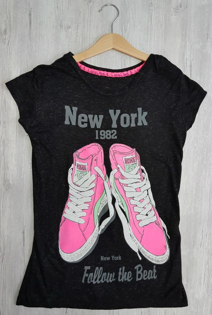 NEW YORK  Womens T-Shirt ( S - M - L - XL ) 