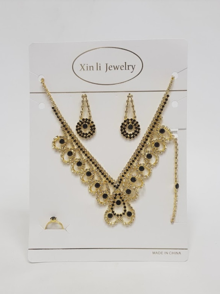 4 Pcs Set Of Jewelry For Ladies