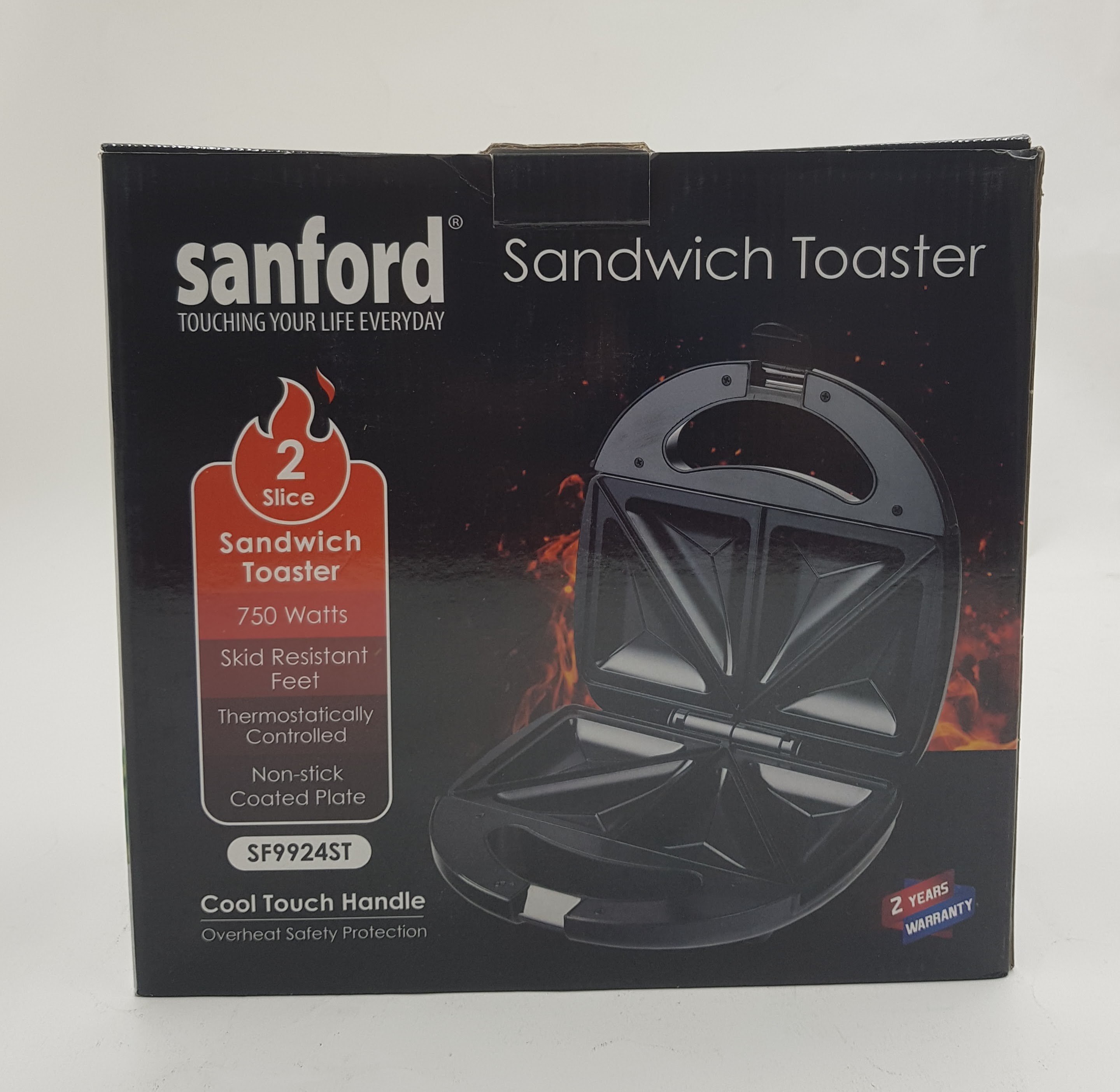 Sanford Touching Your Life Everyday Sandwich Toaster 750 watts
