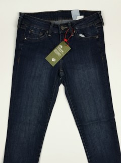 H & M Womens Jeans (Size 26 to 30) 