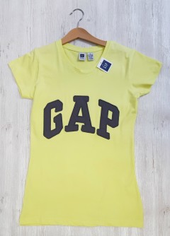 GAP Womens T-shirt (S - M - L ) 