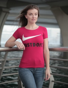 NIKE Womens T-Shirt (RED) ( S - M - L - XL)