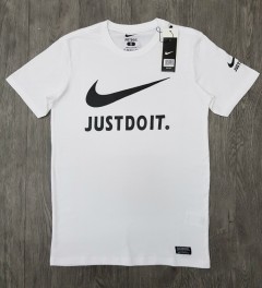 NIKE Mens T-Shirt (WHITE) ( S - M - L - XL)