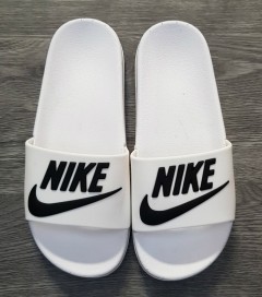 NIKE Ladies Slippers (WHITE) (MD) (37 to 41)