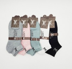 LOUIS VOITTON Ladies 5 pcs Pack Socks (Free Size) ( Random Color)