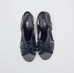 XIN SHENGLAI Ladies Sandals Shoes (BLACK) (36 to 41)