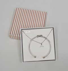 Ladies Necklaces & Bracelet Jewelry Set