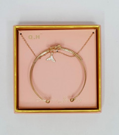 Ladies Necklaces & Bracelet Set