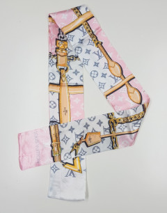 LOUIS VUITTON Twilly